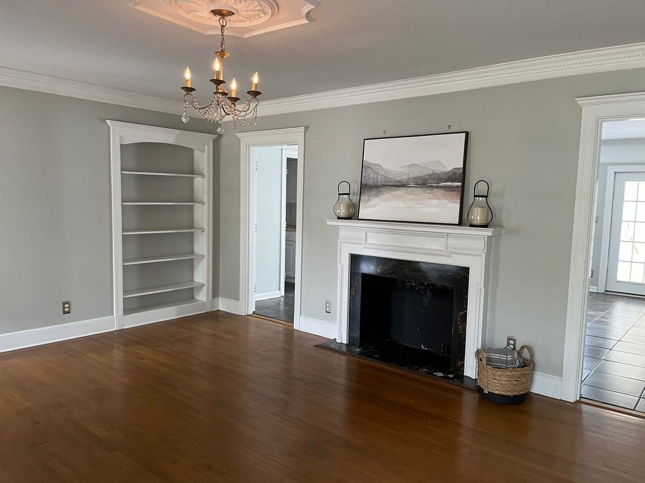 448 Elmwood St - Photo 3 of 14