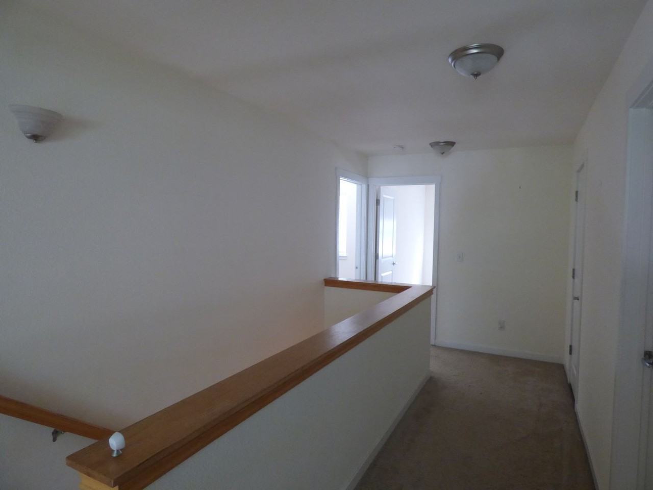 818 S Terry St - Photo 6 of 14