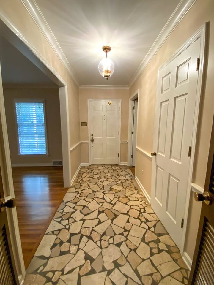 6922 Great Oaks Rd - Photo 3 of 31