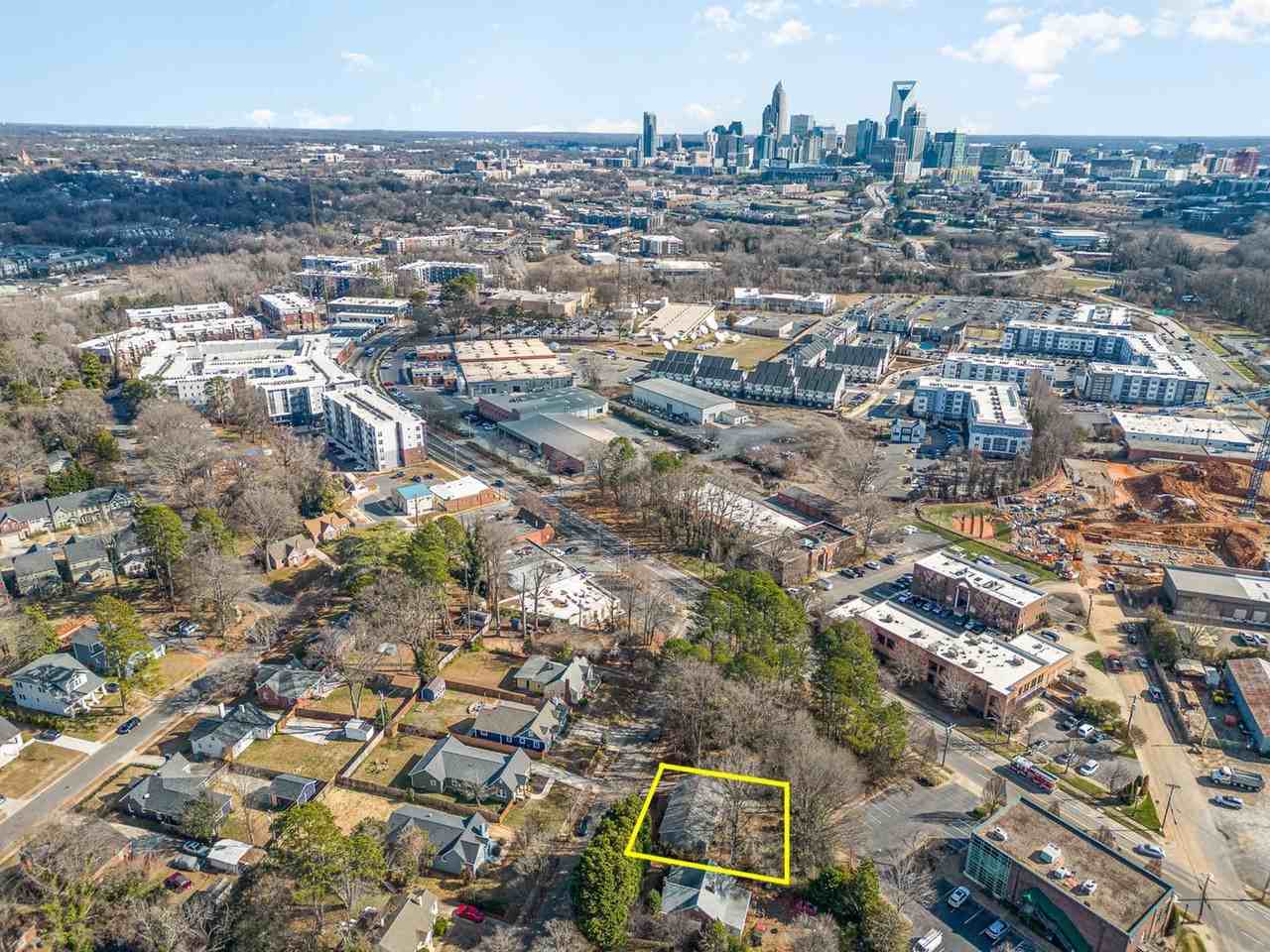 2321 Greenland Avenue - Photo 4 of 21