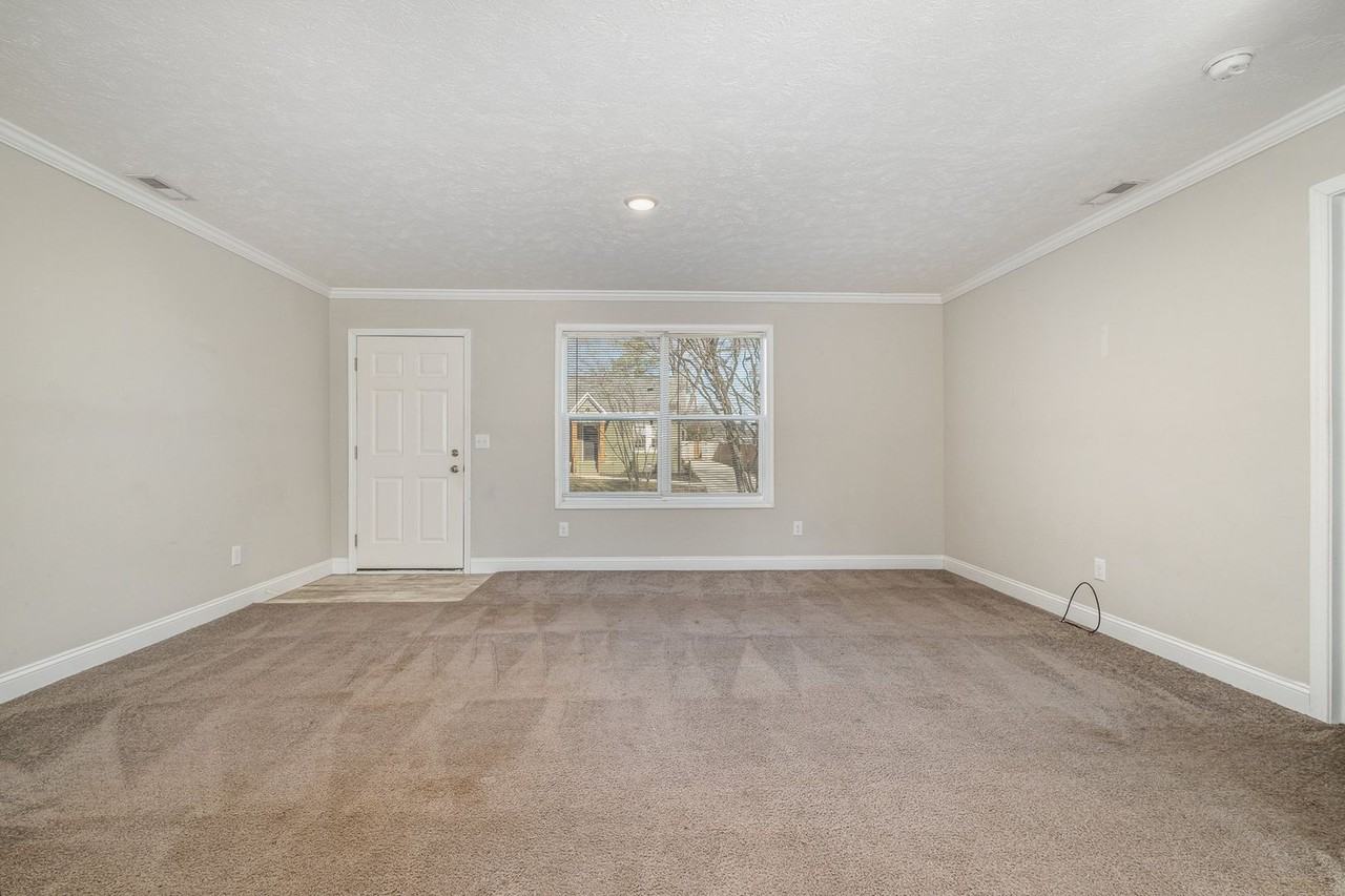 2321 Greenland Avenue - Photo 5 of 21