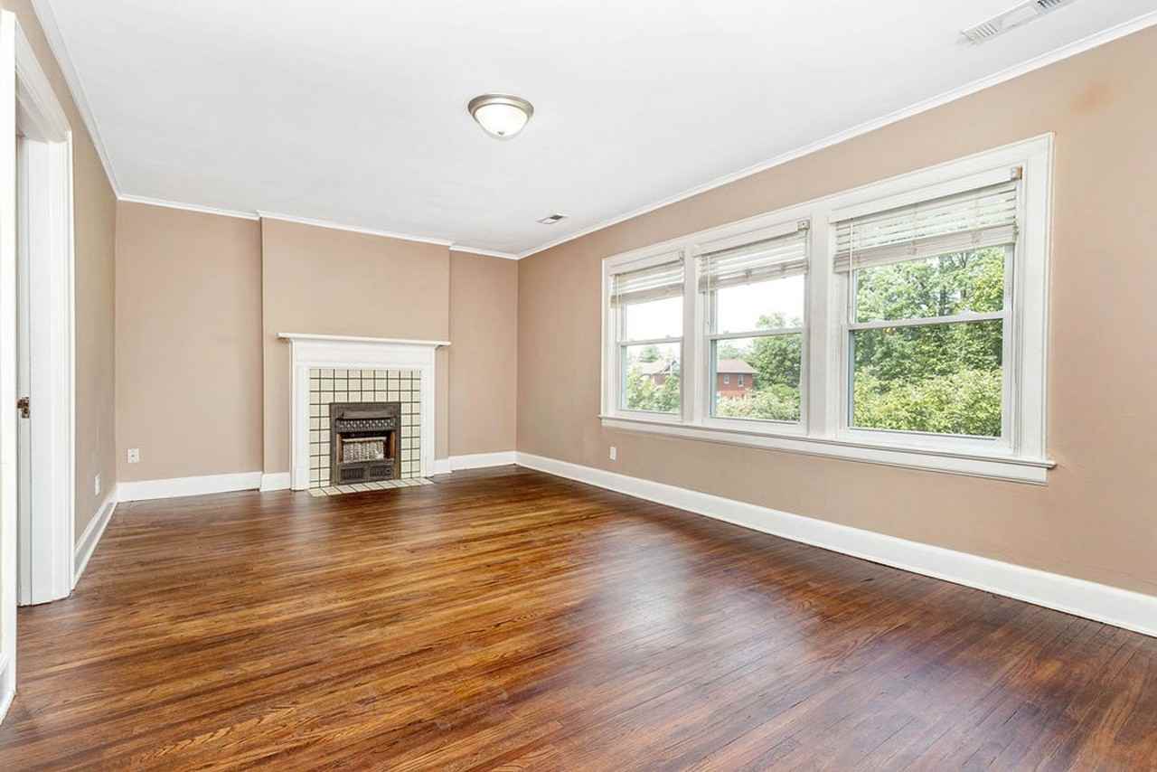 1377 Northwest Blvd #B - Photo 4 of 16