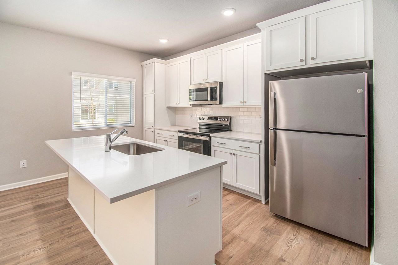 3525 E Sedge Wren Dr Sw - Photo 2 of 21