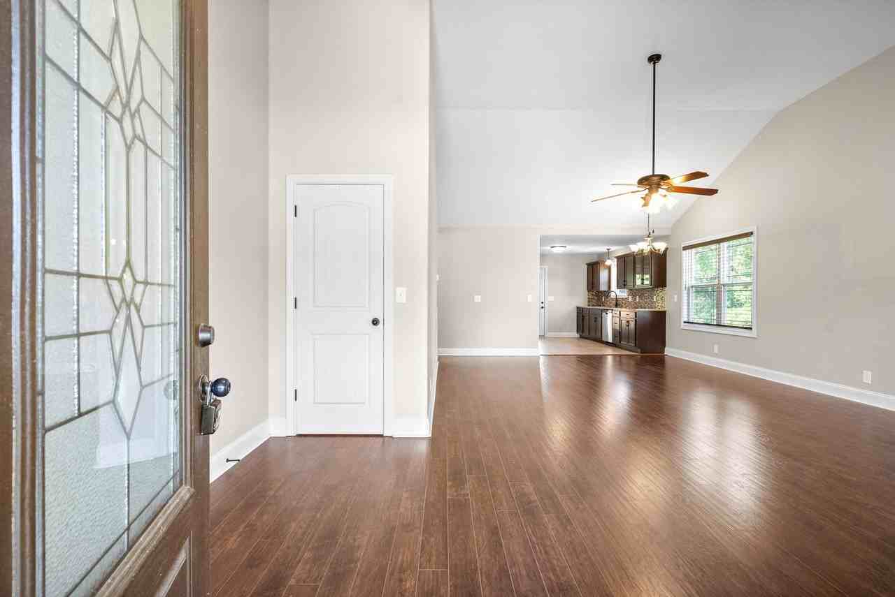 2944 Lancelot Ln - Photo 5 of 30