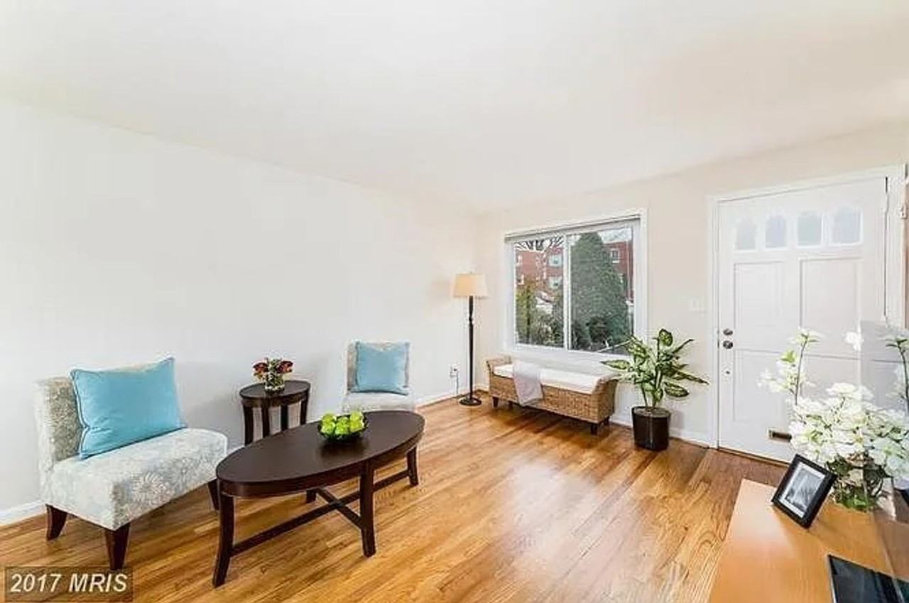 621 S Henry St - Photo 3 of 20