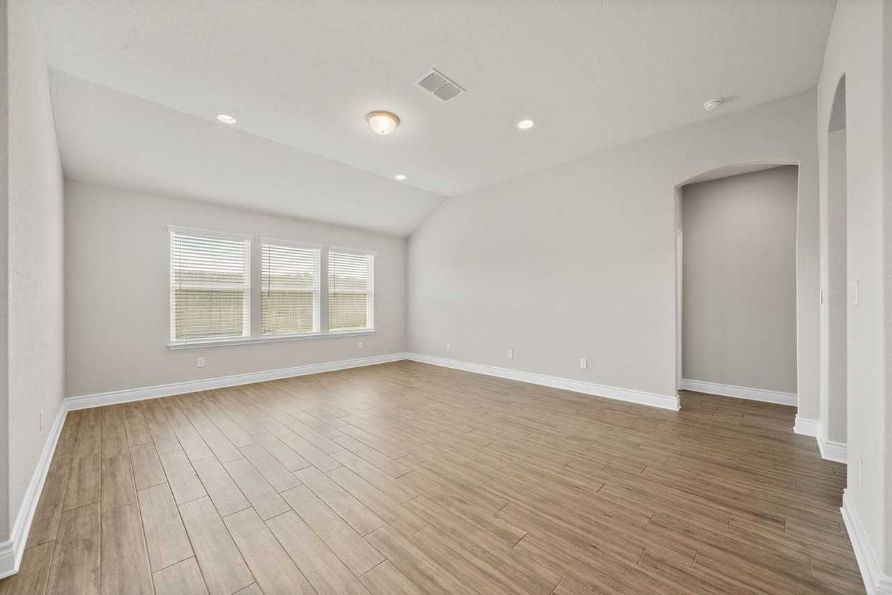 139 Braeburn - Photo 6 of 25