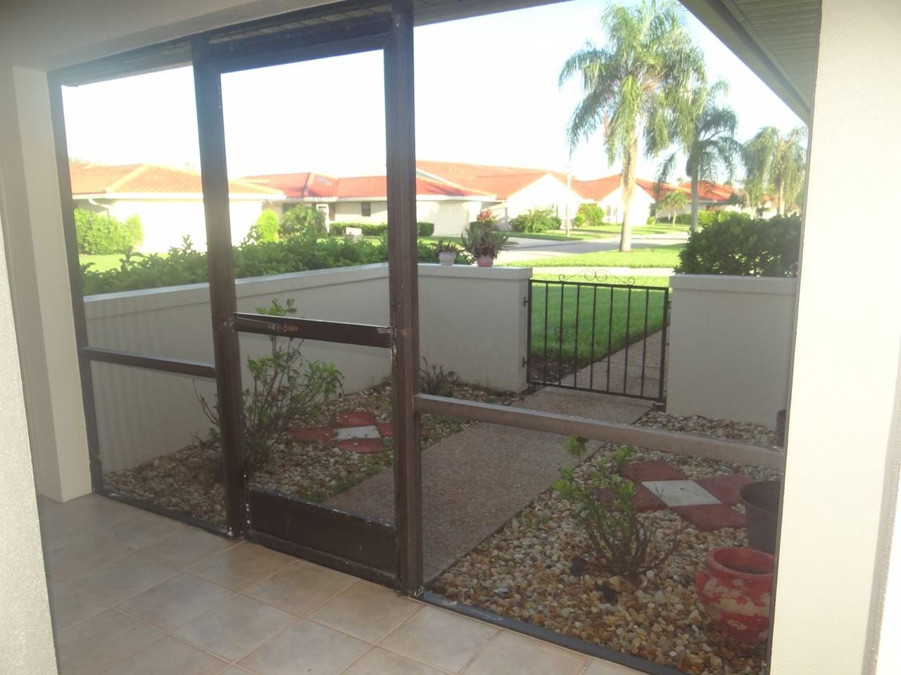 11440 Sw Courtney Dr - Photo 2 of 28