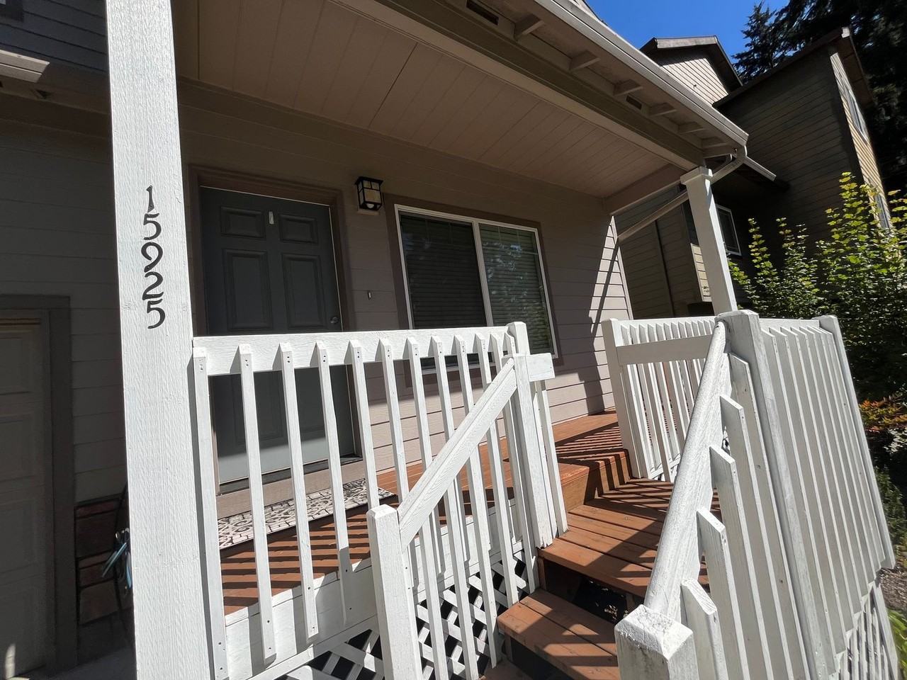 15925 Ne Davis St - Photo 3 of 36