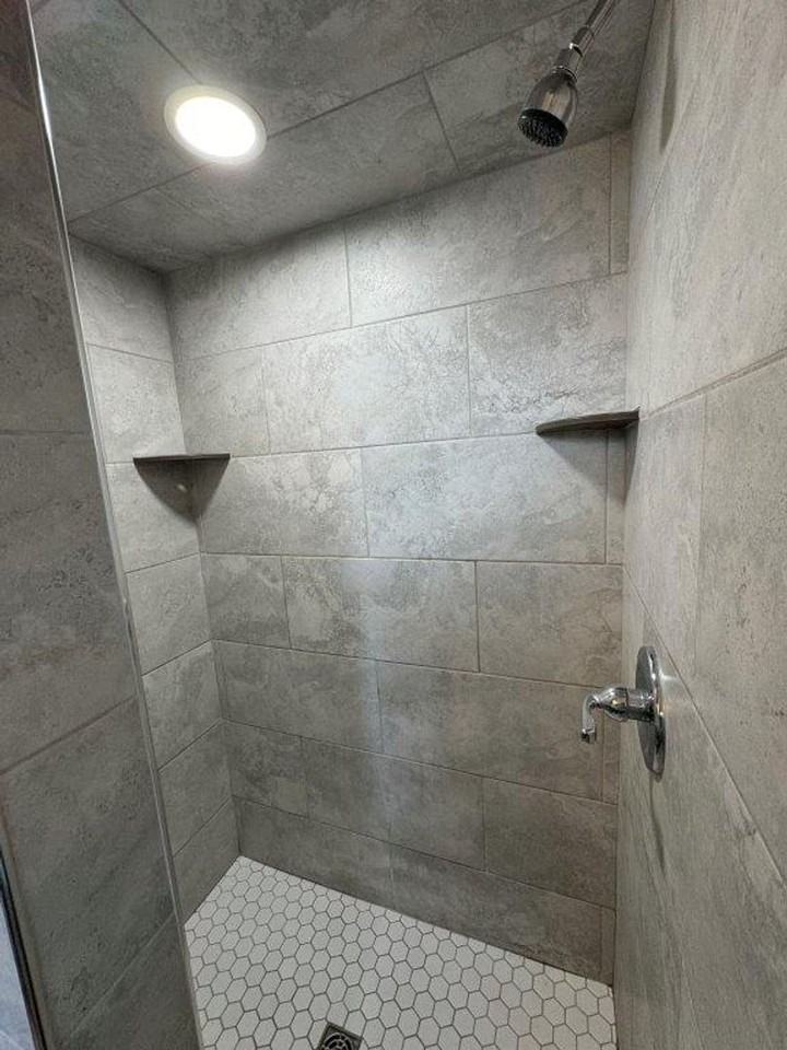 1421 Sw 84th St - Photo 2 of 20