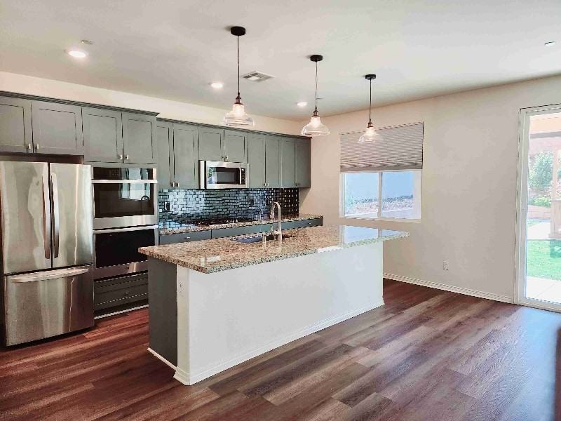 26065 Plumcot Dr - Photo 2 of 16