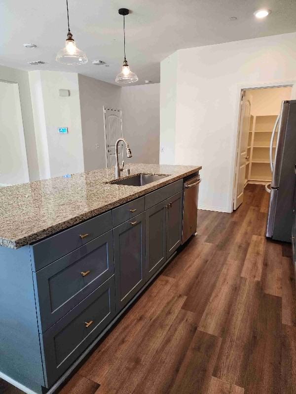 26065 Plumcot Dr - Photo 3 of 16