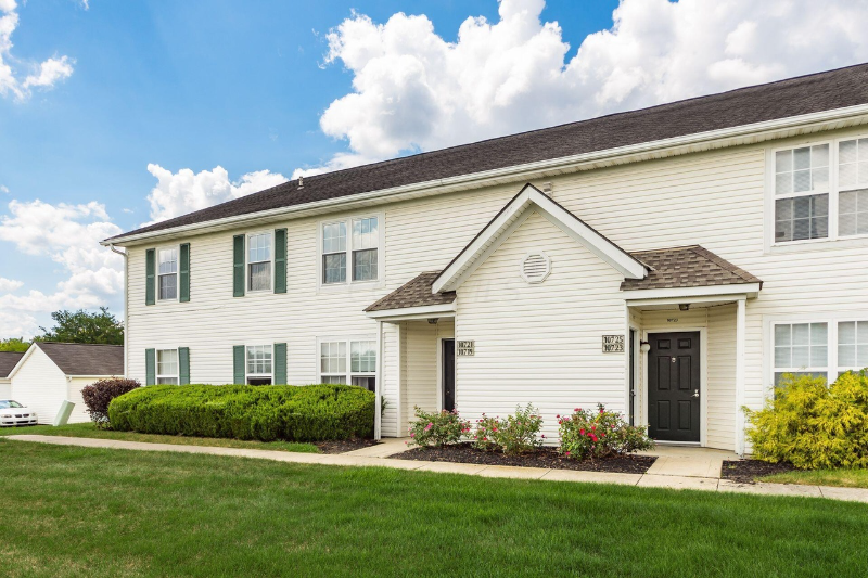 10721 Southwind Dr - Photo 3 of 36