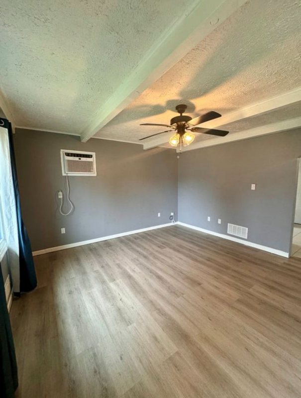 213 Pine St #1 - Photo 3 of 11