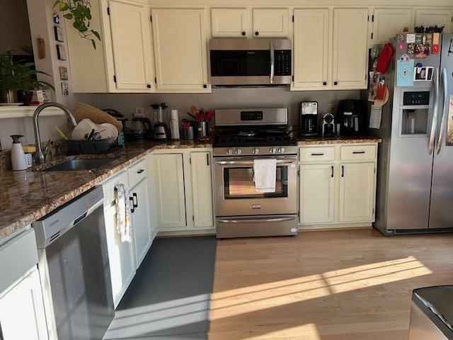 229 Yale Dr - Photo 2 of 18