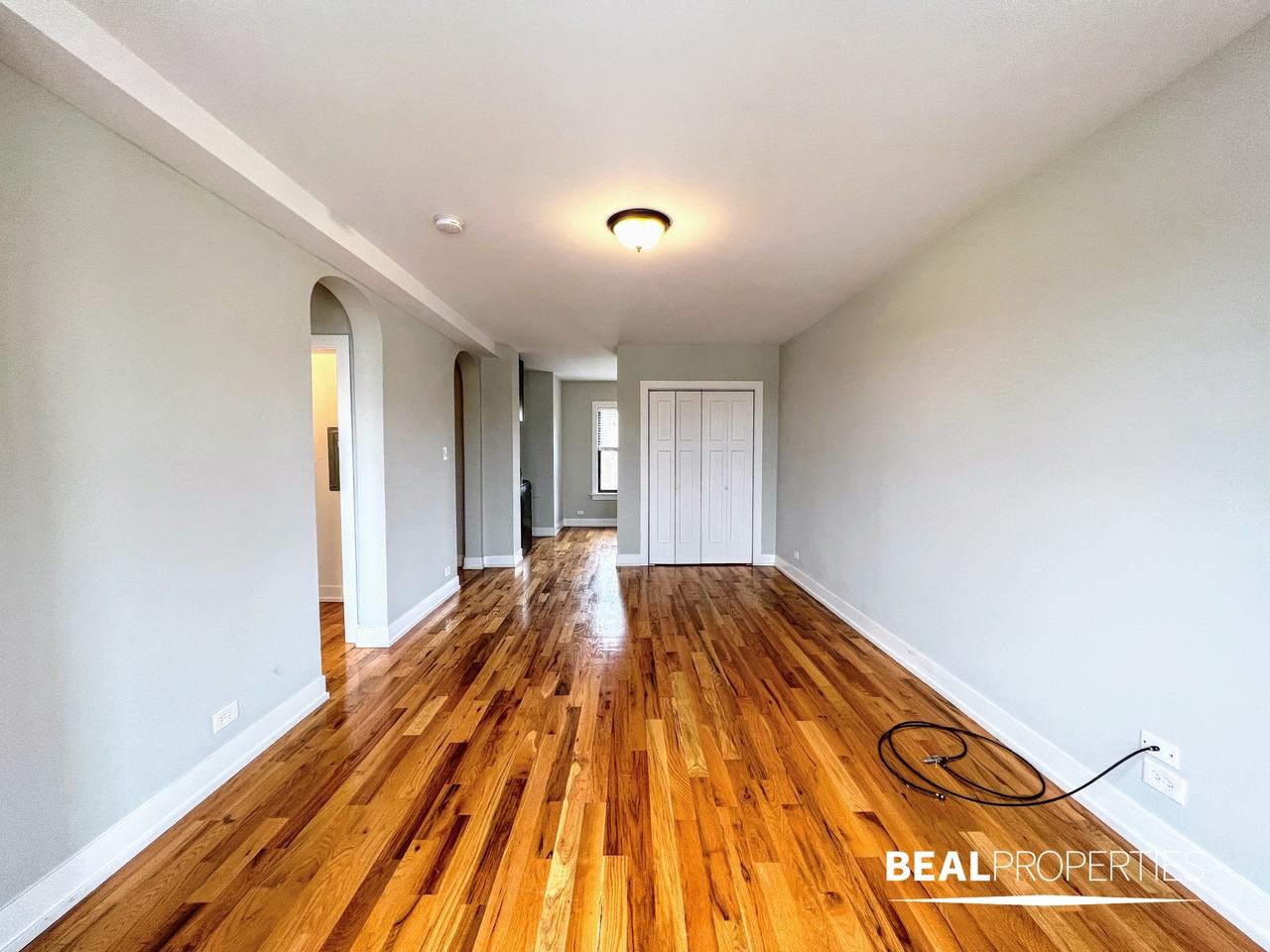 550 W Arlington Pl #801 - Photo 3 of 12