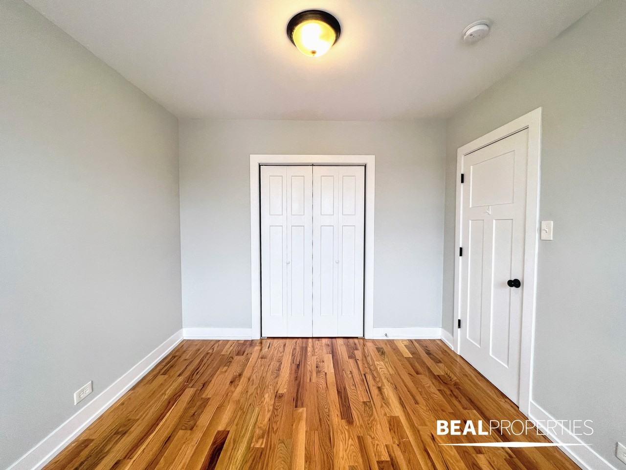 550 W Arlington Pl #801 - Photo 7 of 12