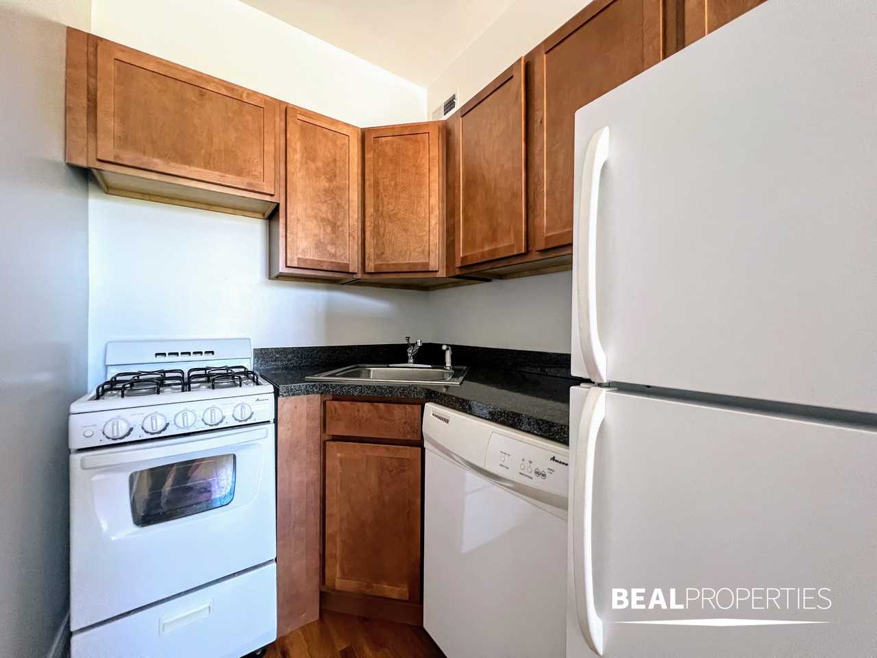 343 Park Ave #05 - Photo 6 of 7