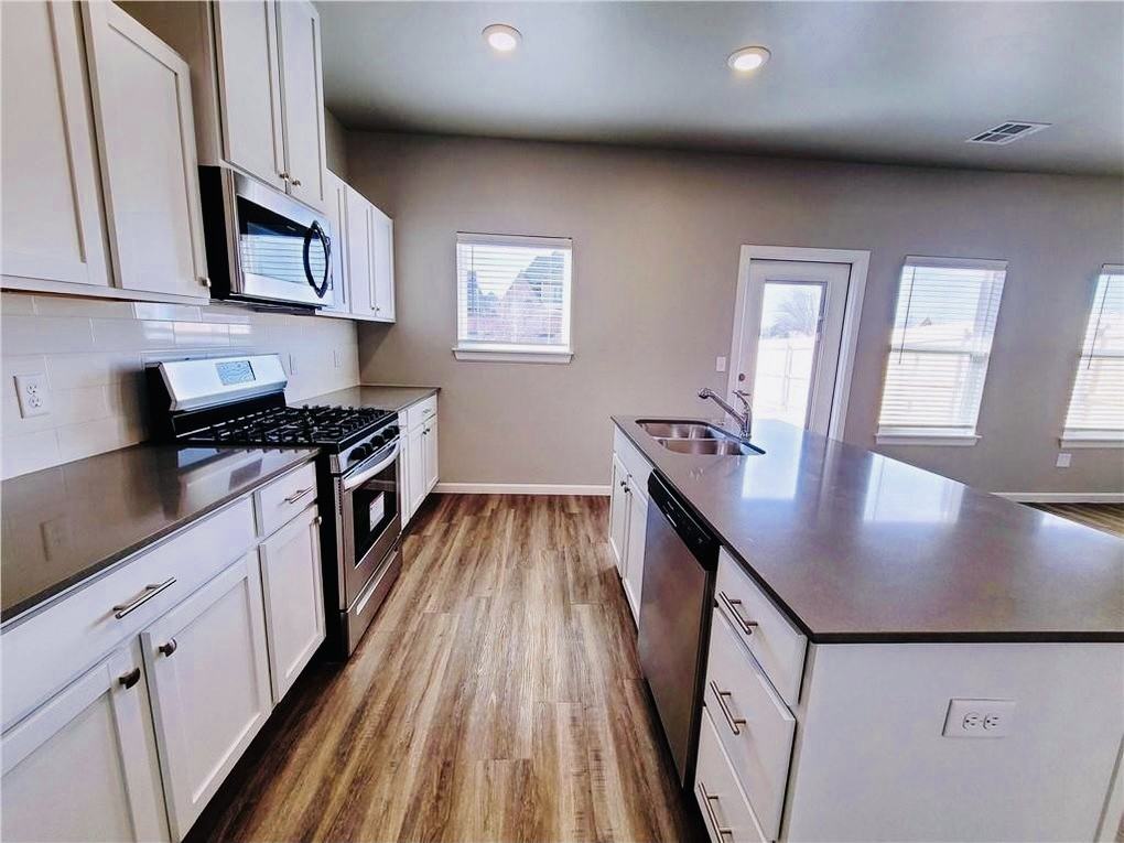 13511 Bluejacket Dr #13511 - Photo 7 of 31
