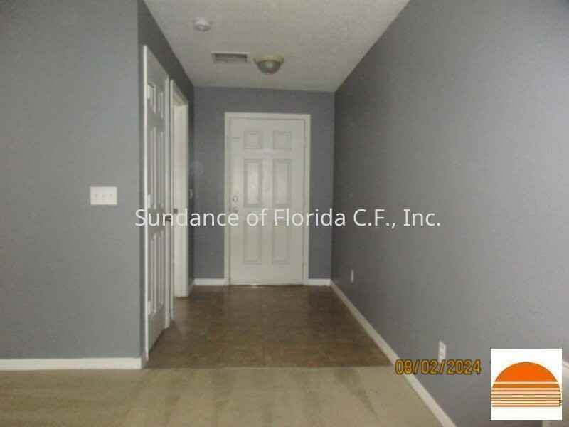 9 Windrose Dr - Photo 2 of 19