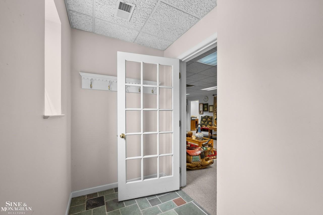 23001 Greater Mack Ave - Photo 3 of 24