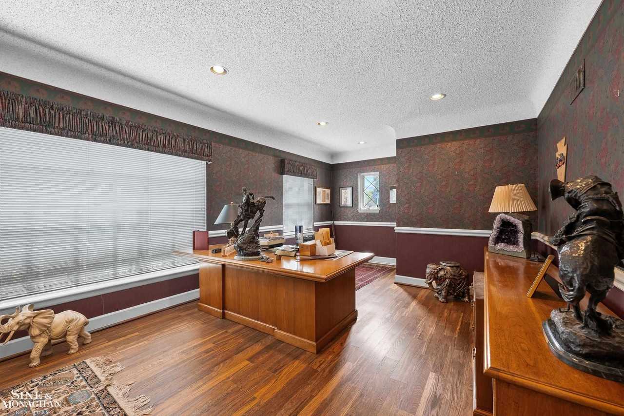 23001 Greater Mack Ave - Photo 7 of 24