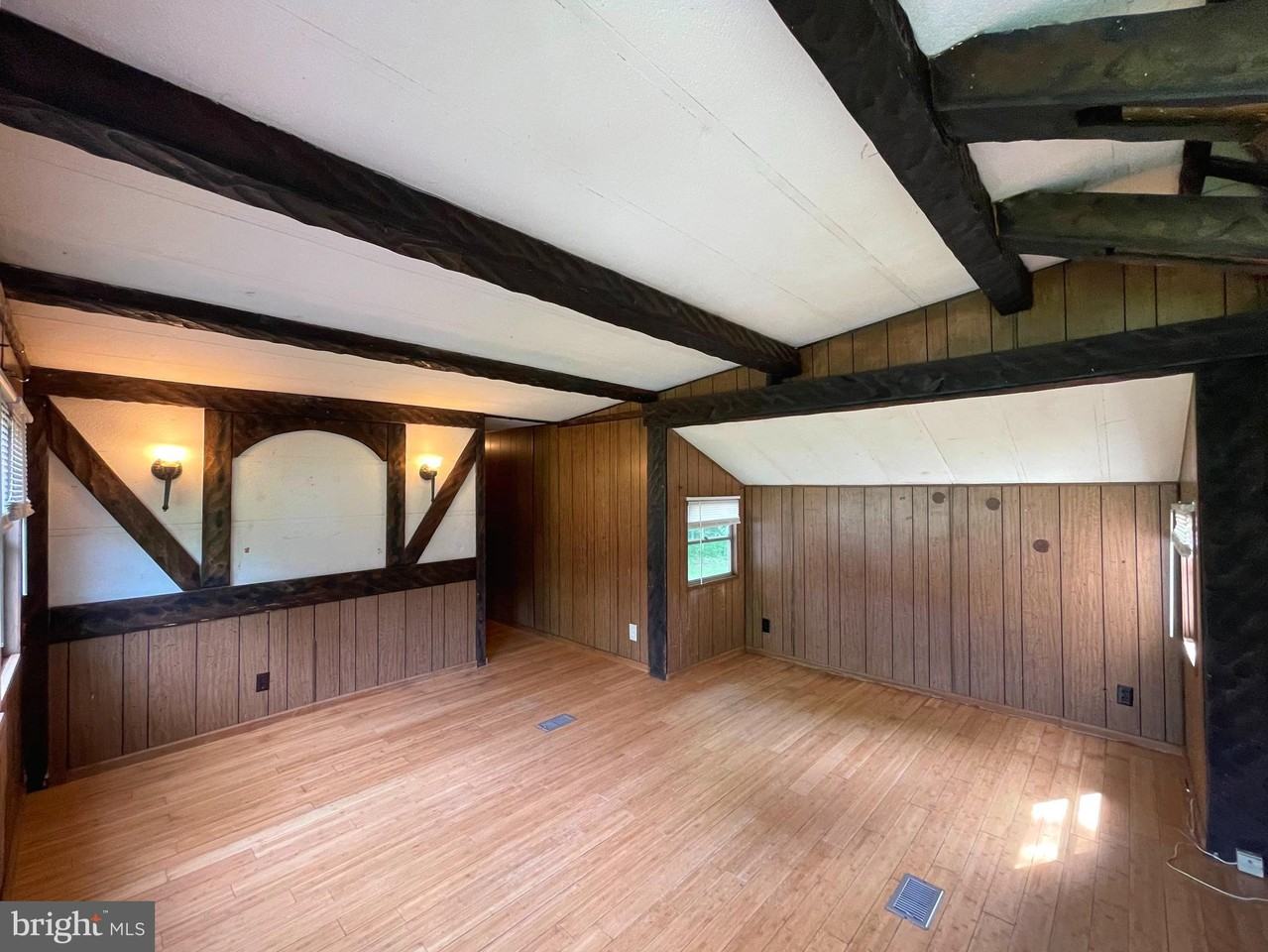 11517 Terrace Dr - Photo 3 of 18