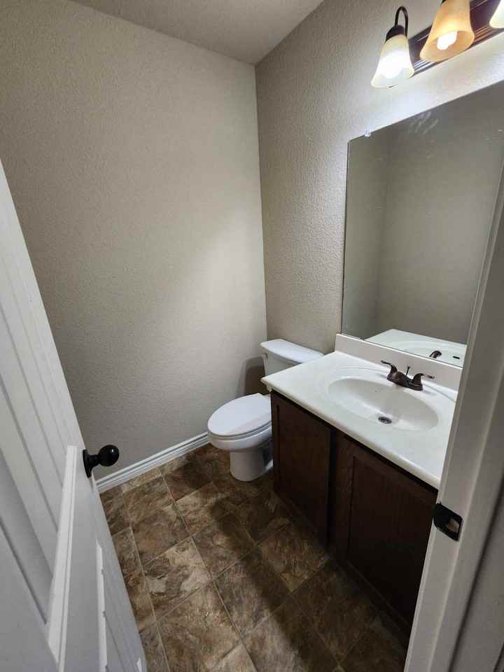 6212 Castle Gap Dr - Photo 7 of 20