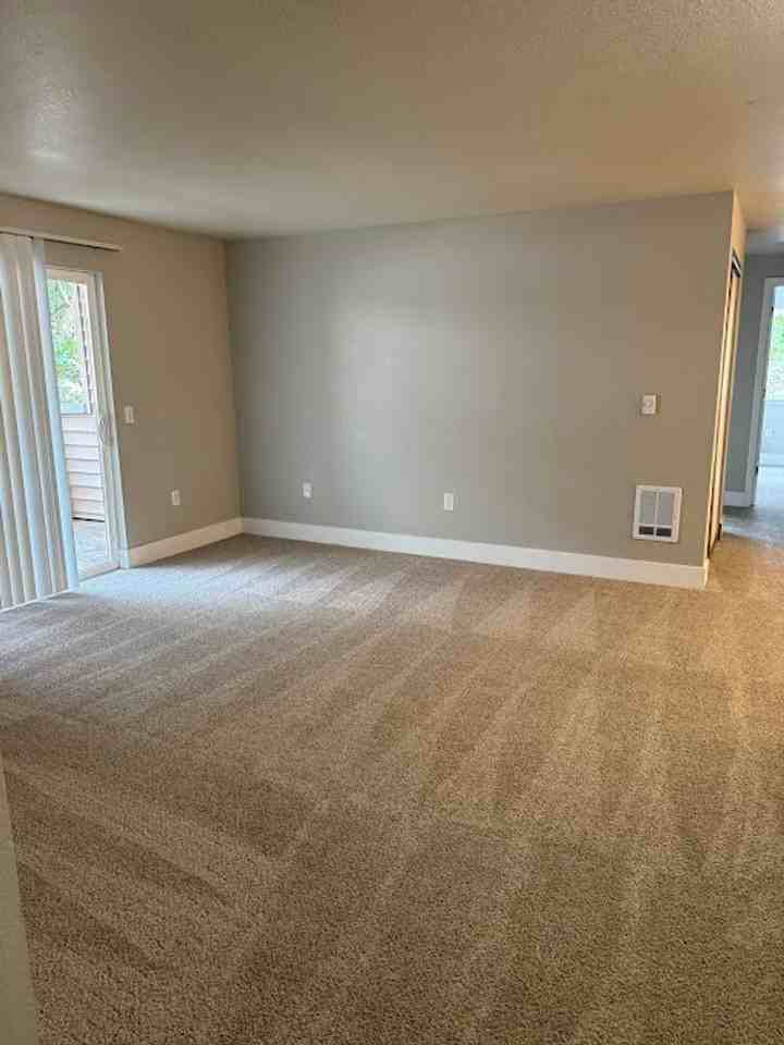 16928 Se Powell Blvd #46 - Photo 3 of 14