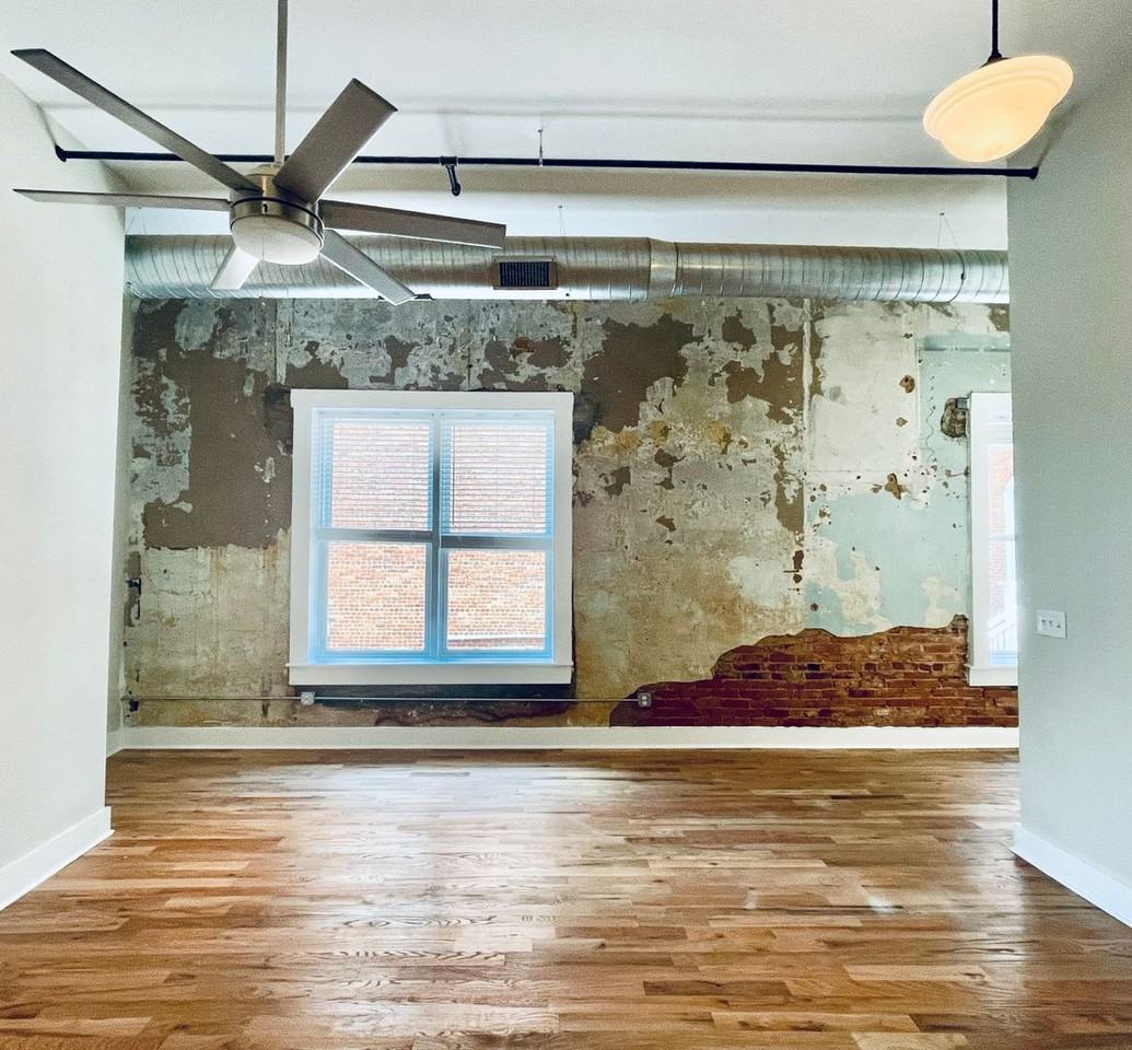 Vason - Photo 3 of 23