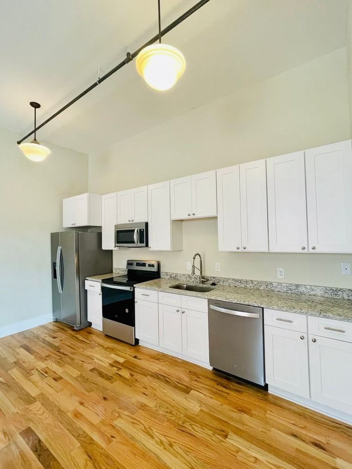 Vason - Photo 5 of 23