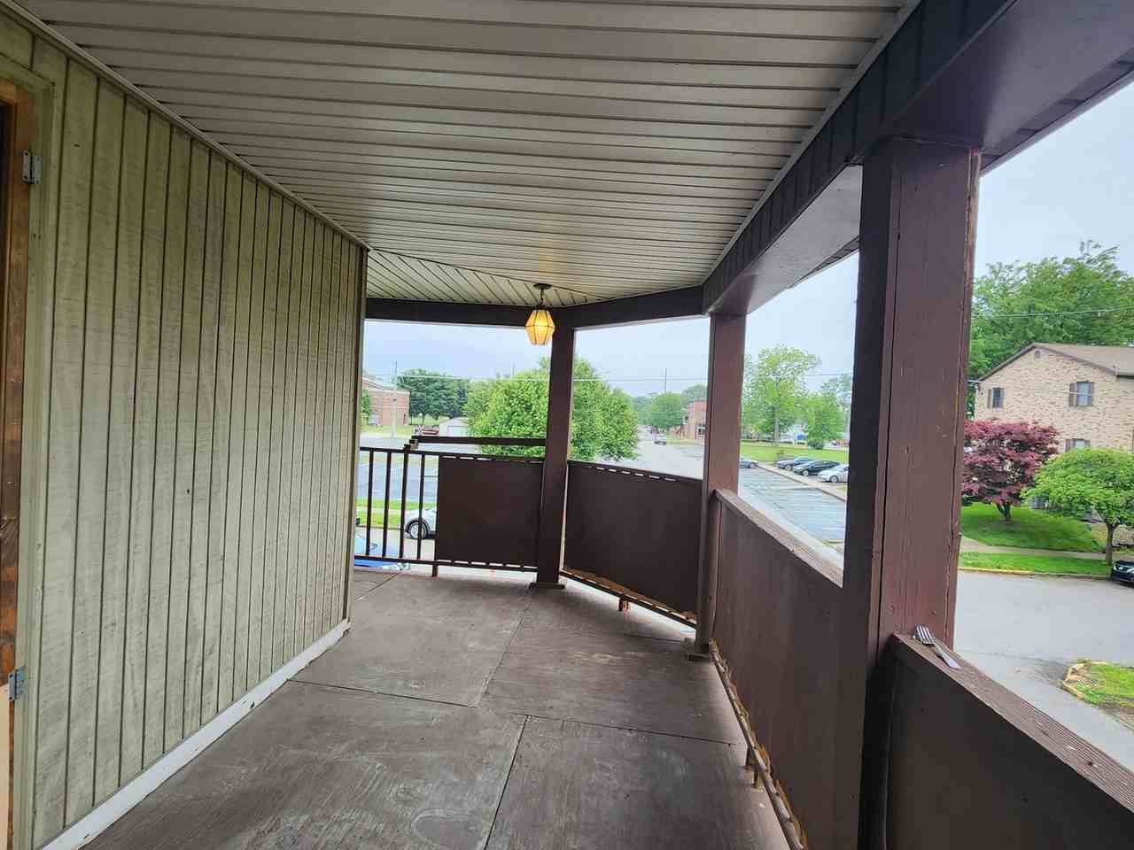 HU 800 - Photo 2 of 8