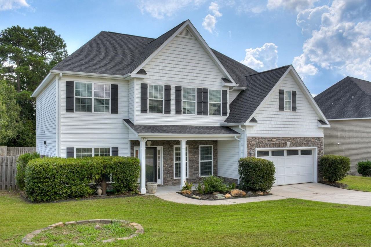 716 Gallaway Ln - Photo 2 of 50