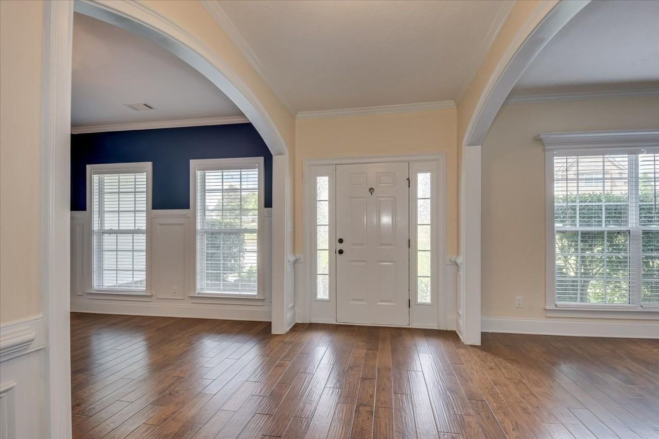 716 Gallaway Ln - Photo 5 of 50