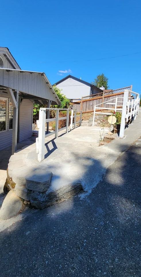 5325 S Wallace St - Photo 2 of 31