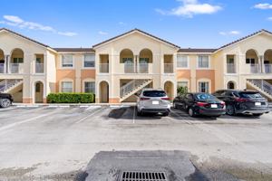 featured image of 1663 Se 29th St #204
