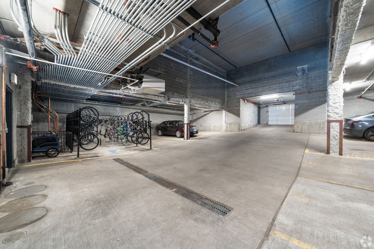 927 W. Irving Park - Photo 5 of 20