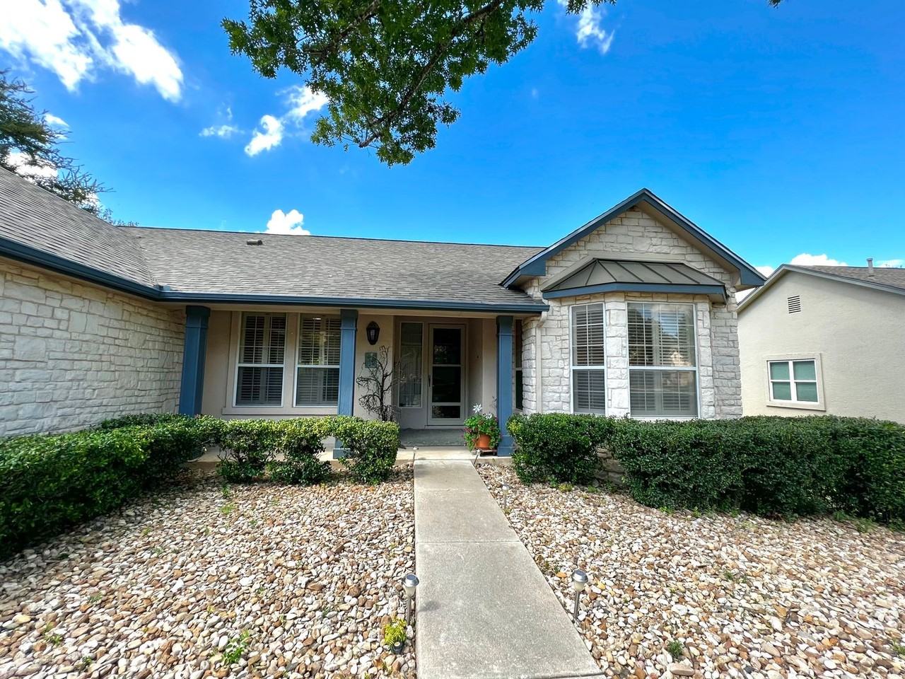 123 Cattle Trail Way - Photo 3 of 45