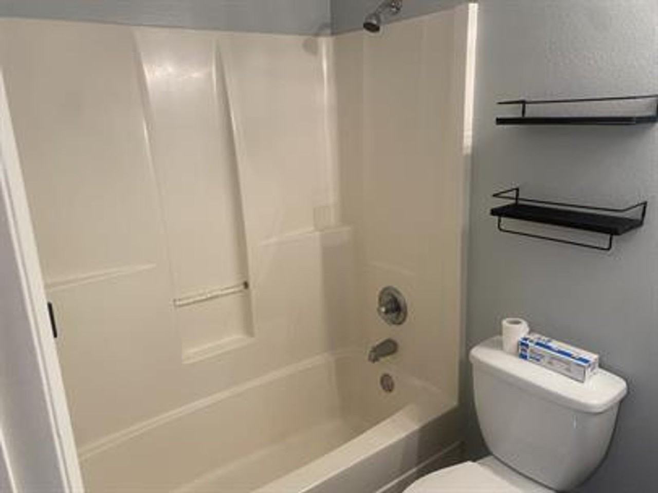 208 Cypress Creek Dr - Photo 6 of 10