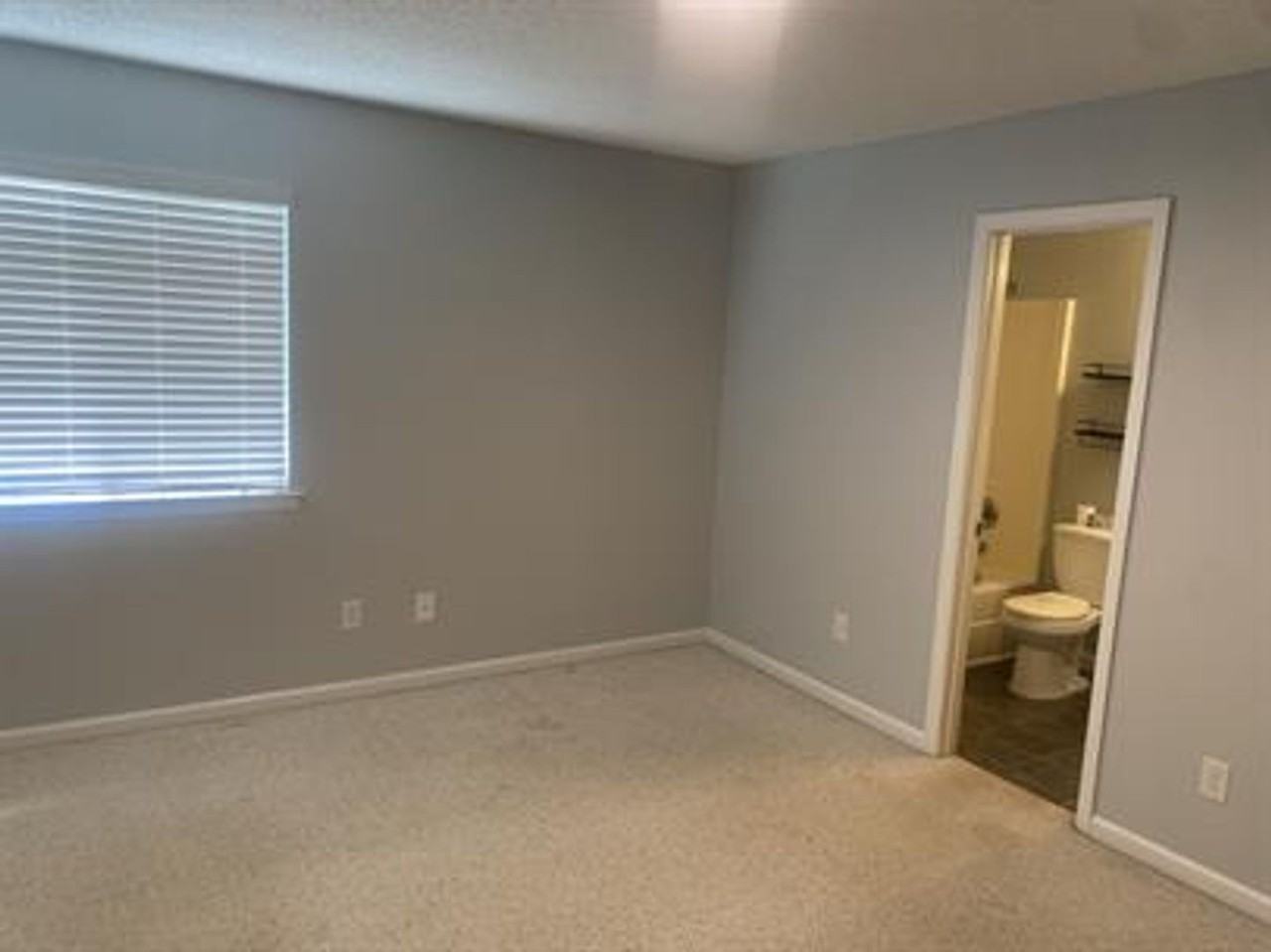 208 Cypress Creek Dr - Photo 7 of 10