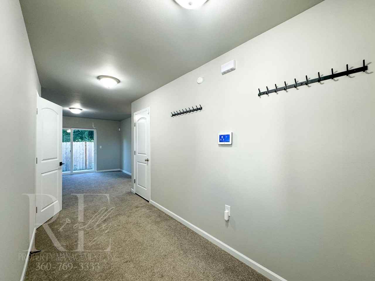 3439 Harris Rd Se - Photo 3 of 36