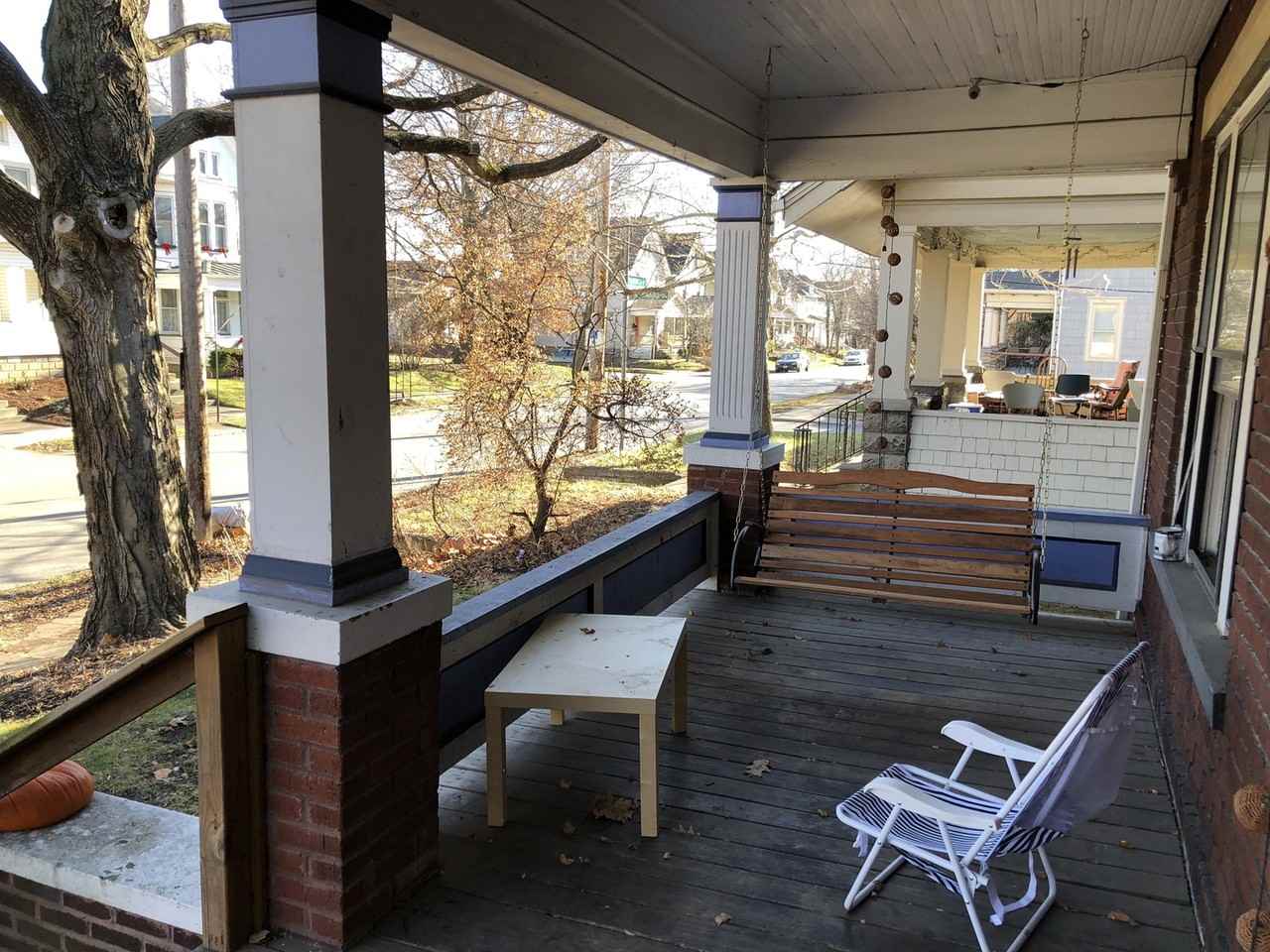 2329 Indianola Ave - Photo 2 of 14