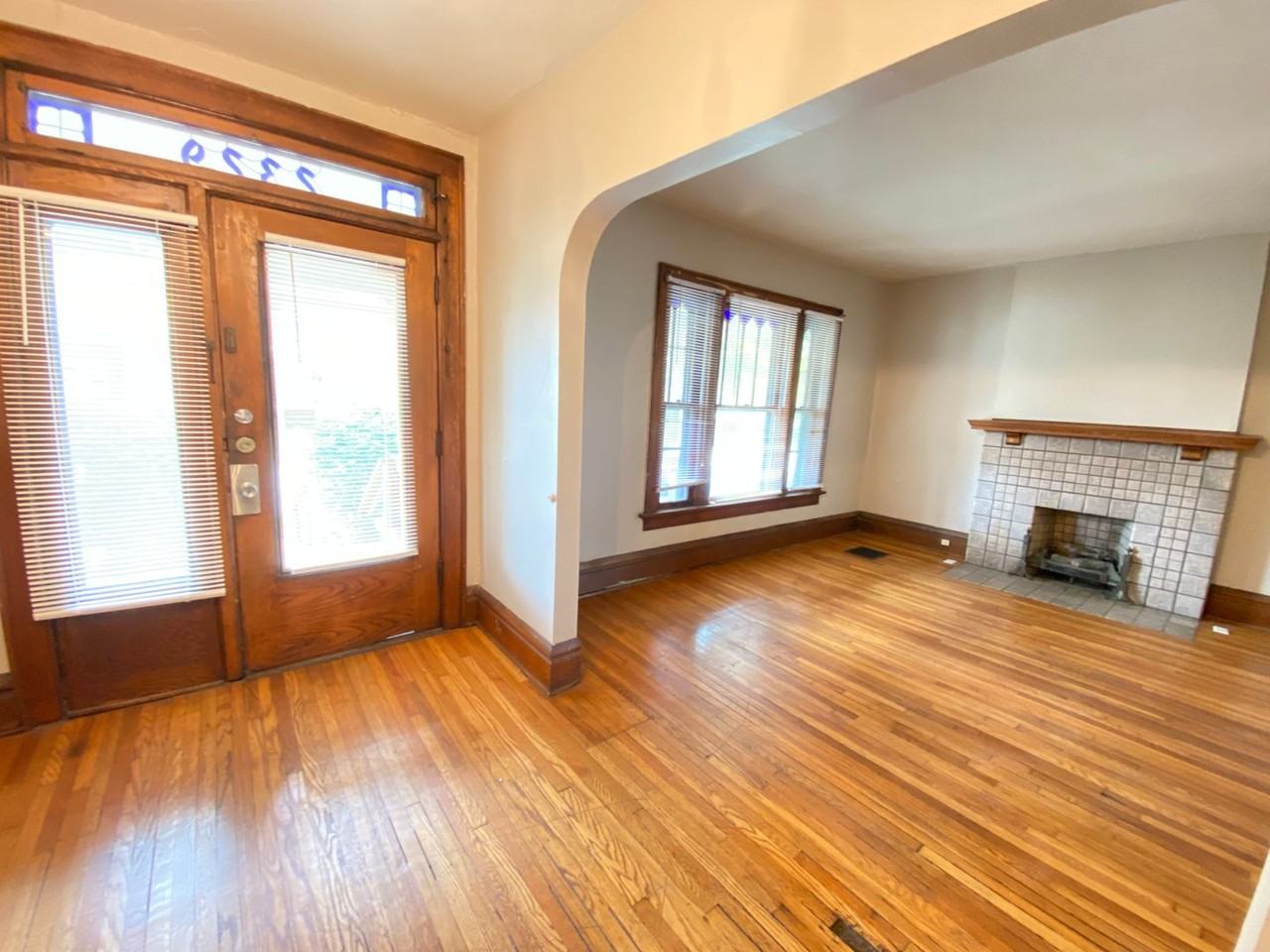 2329 Indianola Ave - Photo 3 of 14