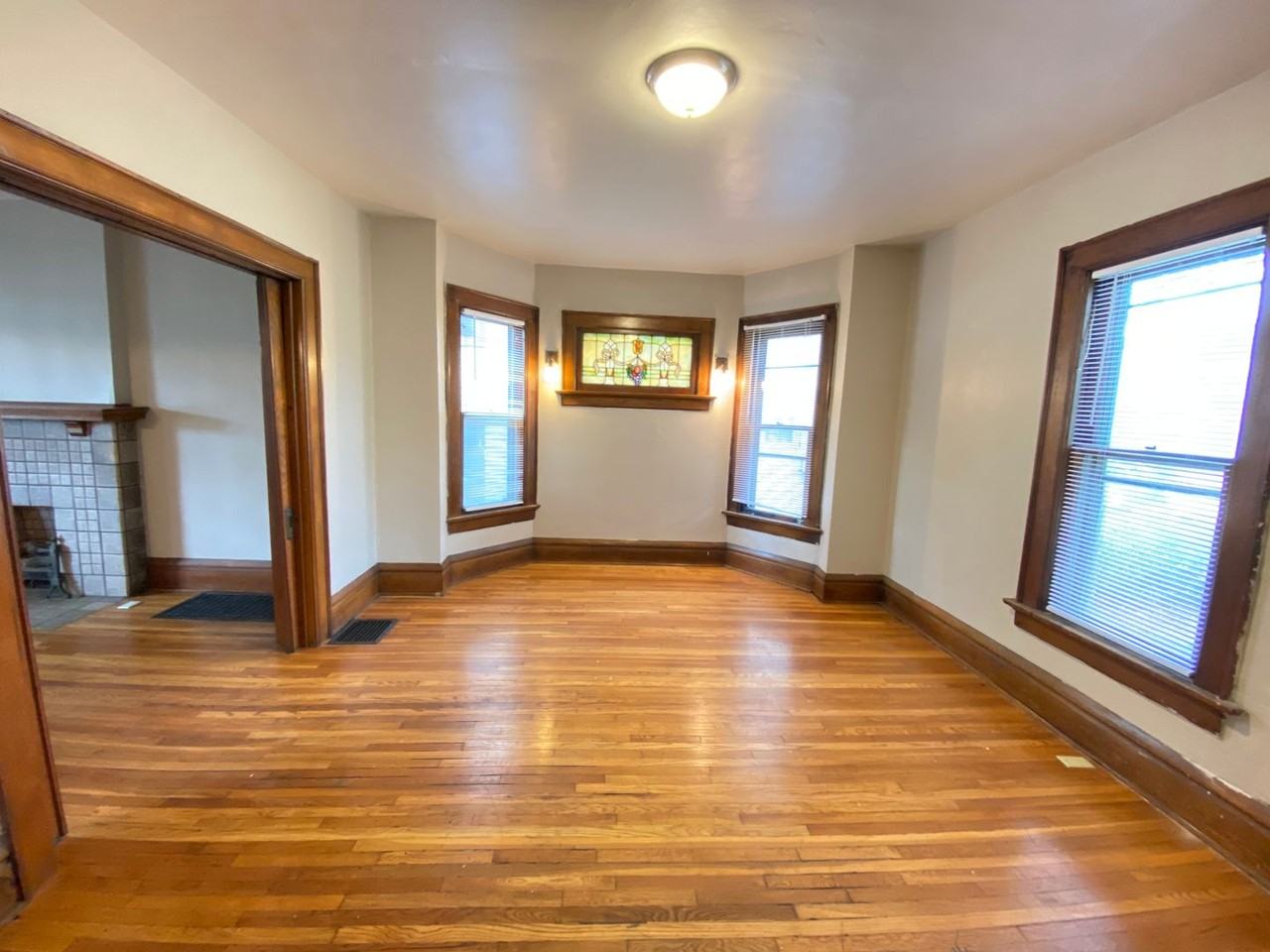 2329 Indianola Ave - Photo 6 of 14