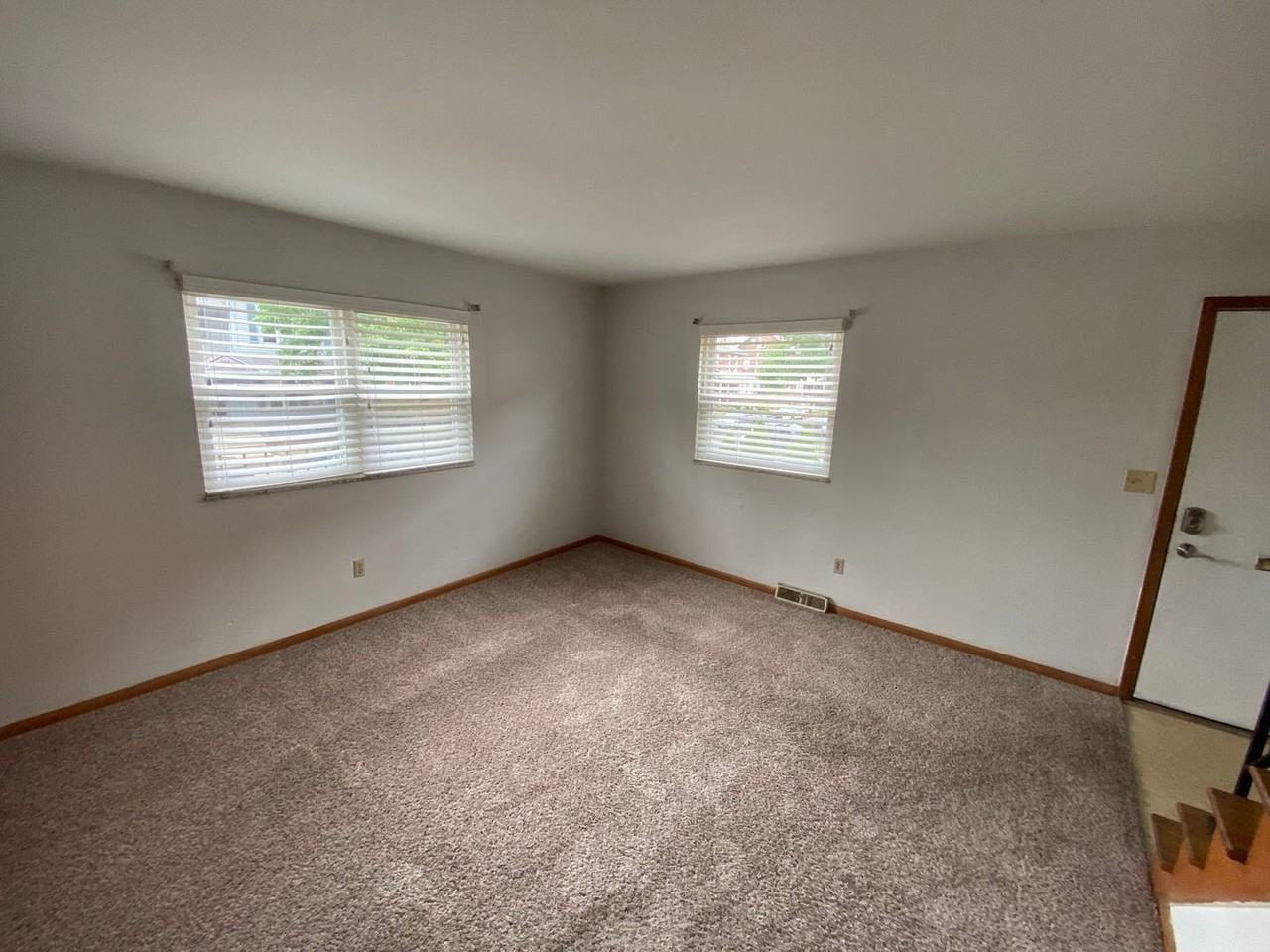 1444-1466 Worthington St - Photo 3 of 27