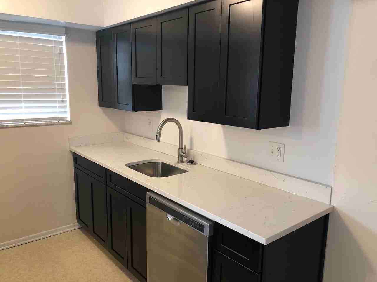 1444-1466 Worthington St - Photo 3 of 32