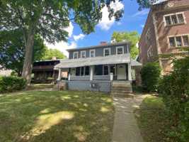 featured image of 52 E Norwich Ave
