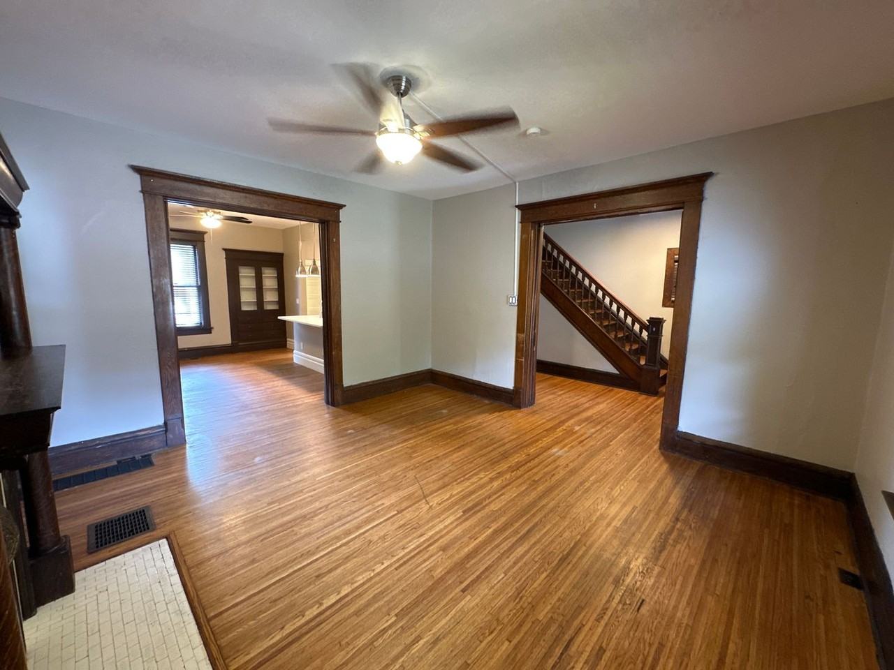 51 E Lane Ave - Photo 3 of 15