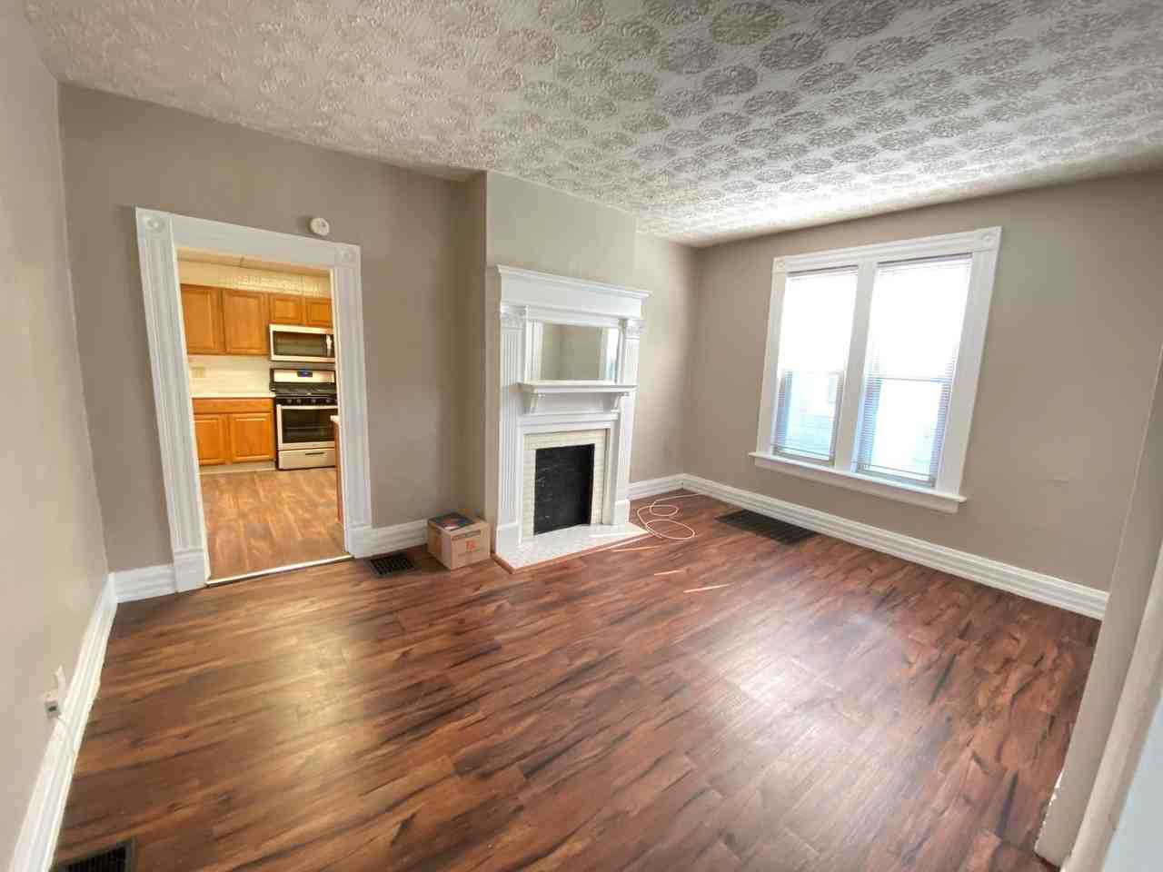 52 W Norwich Ave - Photo 3 of 18