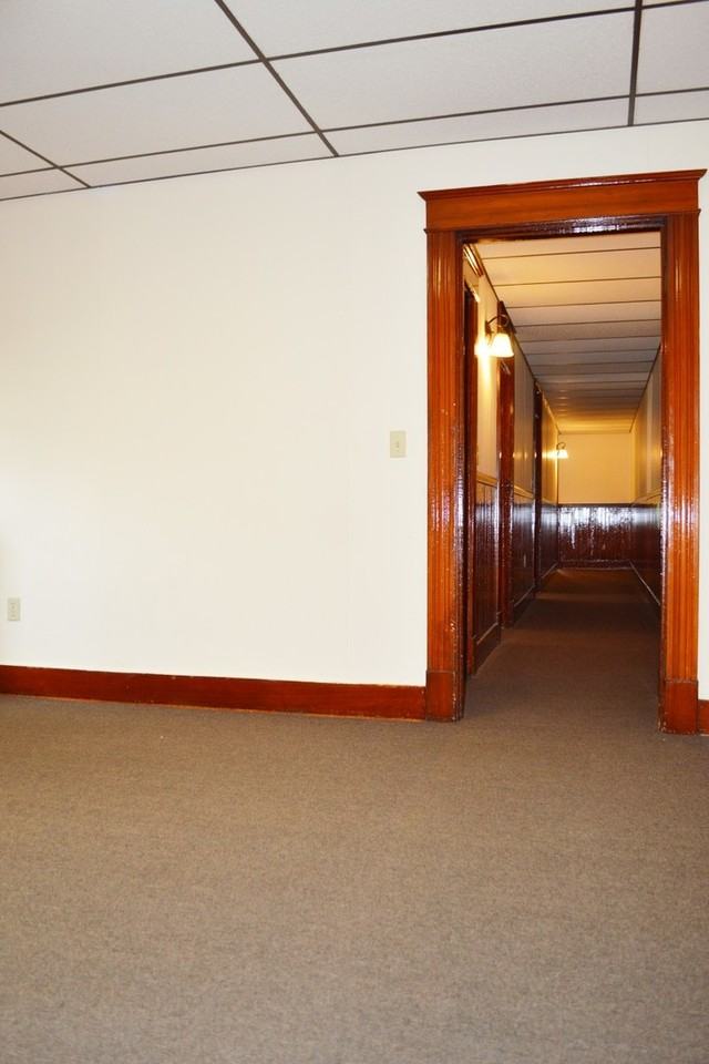 100 North Winooski Ave - Photo 3 of 34