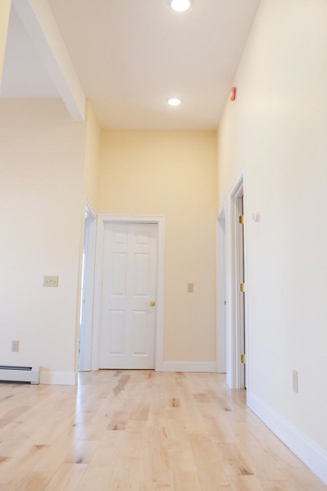131 Archibald St - Photo 4 of 10